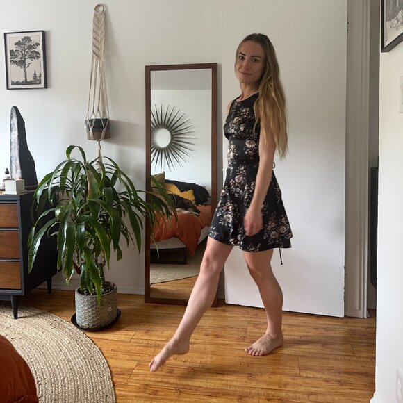 Small Silk Floral Dress, Lightweight Summer - Picture 1 of 2